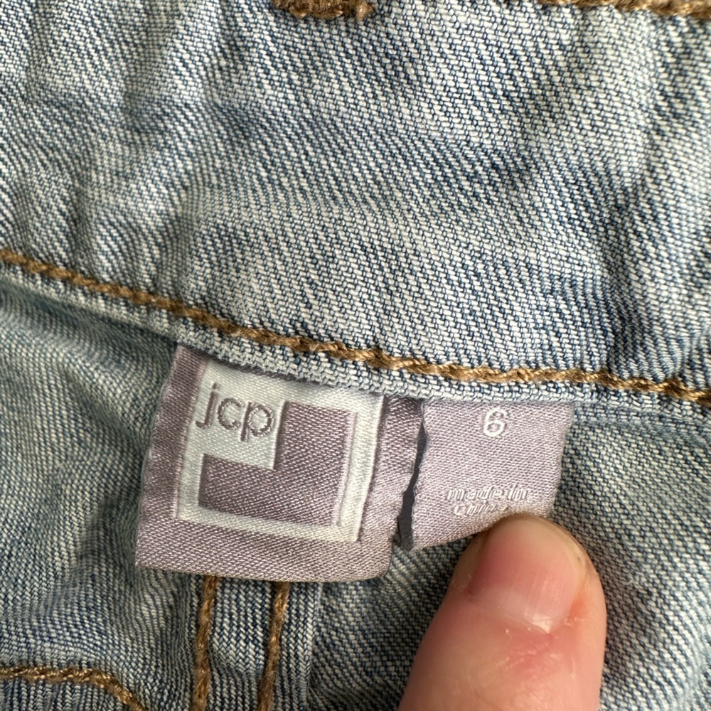 JCP Shorts - Picture 3 of 4